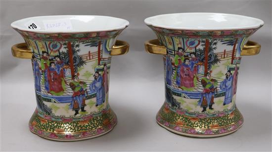 A pair of Chinese famille rose vases height 18cm
